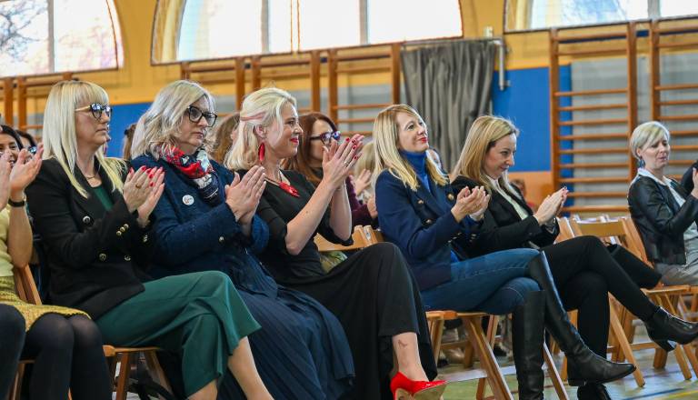 FOTO in VIDEO: Otroci na Ptuju o duševnem zdravju, nagovorila jih je Klakočar Zupančič