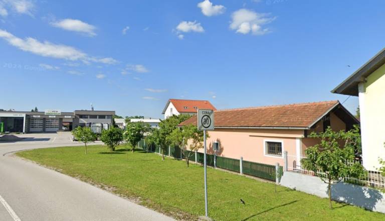 Ptujska občina na javno dražbo dveh zemljišč v Brstju, izklicna cena vas bo presenetila ...