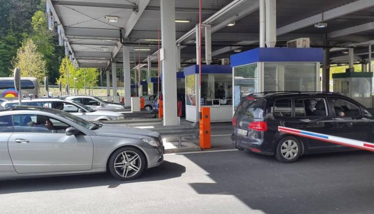 Avstrija z novo taktiko pri varovanju meja. Kaj to pomeni za čakalne dobe?