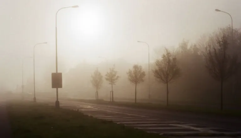 Slovenija v primežu megle: Preverite, kje lahko pričakujejo nekaj več sonca