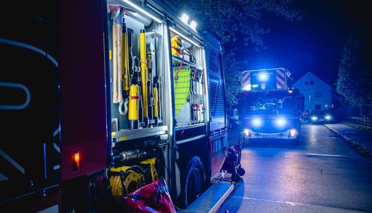 93-letnici zagorela grelna blazina za noge, požar povzročil precej škode