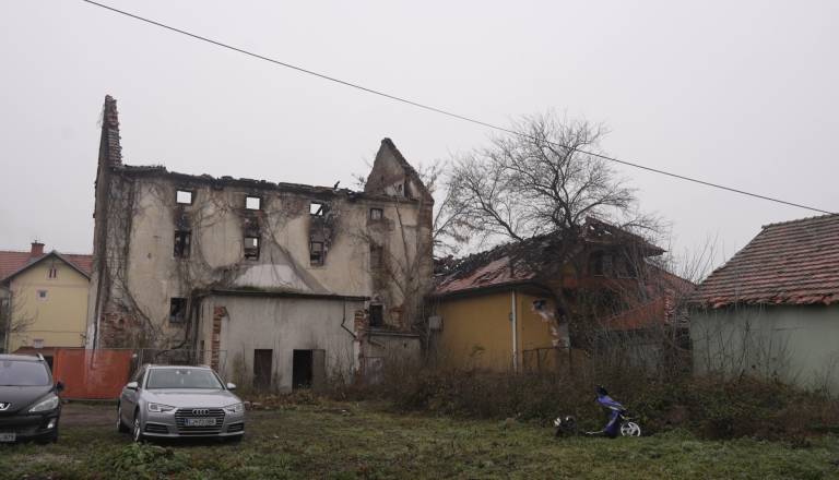 Tožilstvo za 23-letnega požigalca predlagalo podaljšanje pripora