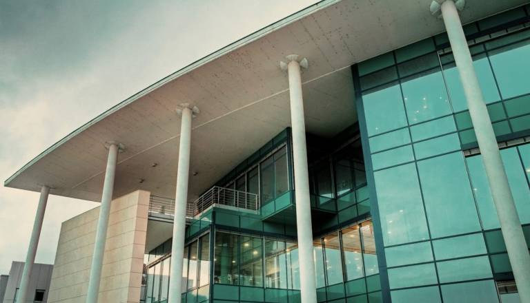 Ratkai po burnih odzivih: Svet zavoda s pobudo ni bil seznanjen 