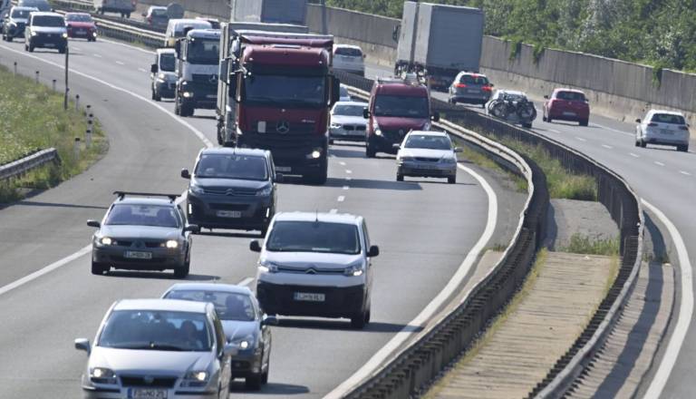 Bruselj obrača ploščo: Bodo bencinarji in dizli živeli tudi po letu 2035?