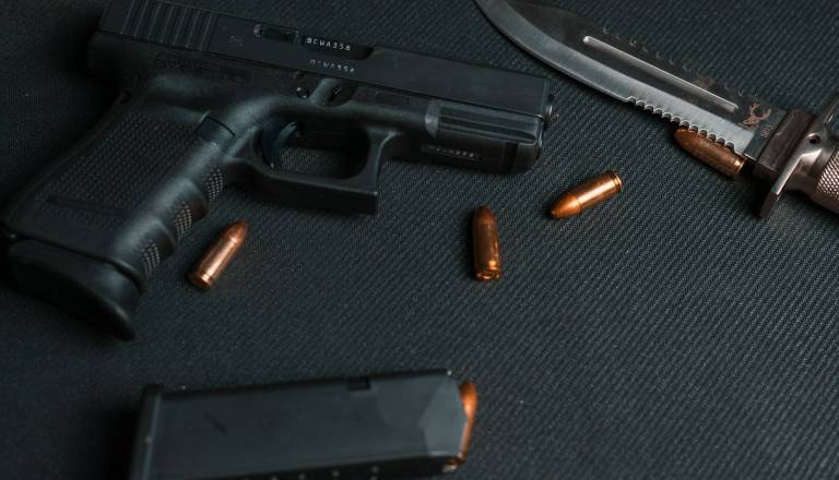 Imate orožje brez dovoljenja? Do tega dne ga lahko nekaznovano oddate