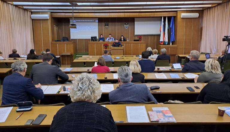 Višji zneski za poslovne in industrijske objekte, znani so letošnji prejemniki kulturnih nagrad