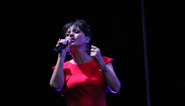 Kam ta konec tedna? Na Dolenjsko prihajata Tanja Žagar in Gregor Ravnik