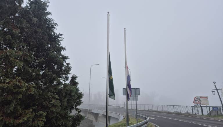Občina ponuja do 3000 evrov za nakup nepremičnine v kraju ob Muri