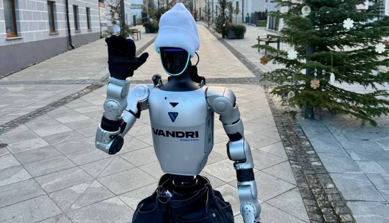 V Velike Lašče prihaja robot 