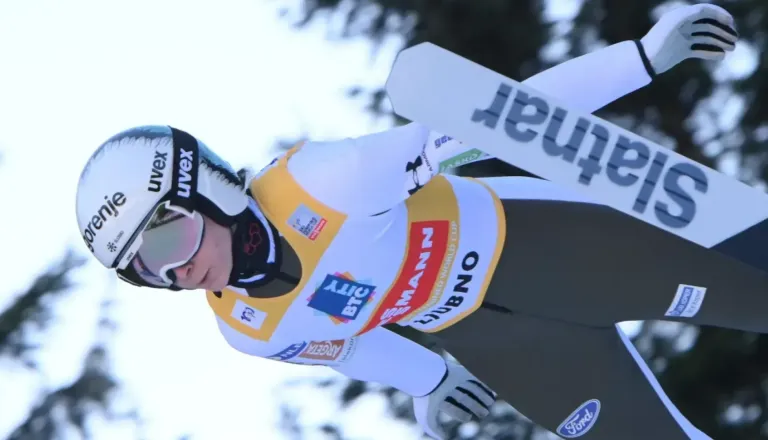 VIDEO: Slovenska skakalka Nika Prevc zmagala v Engelbergu