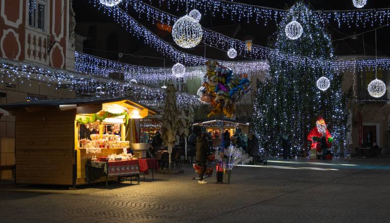 GLASUJTE: Kje na Ptuju ali v okolici je naj okrašena izložba?