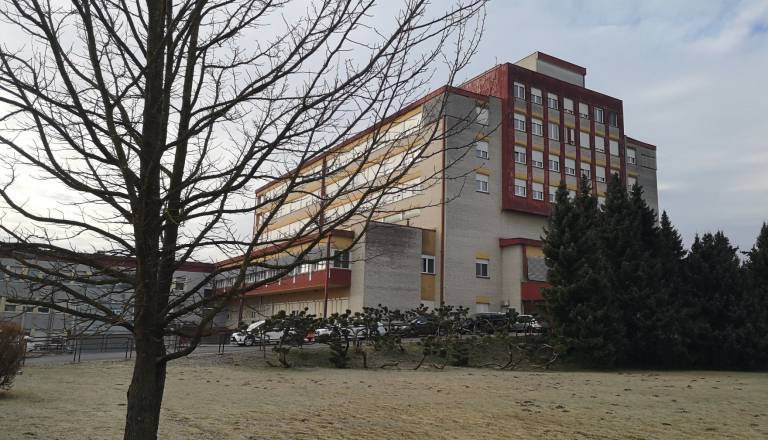 Izredne razmere v soboški bolnišnici, sobe prezasedene, primanjkuje tudi zdravstvenega kadra