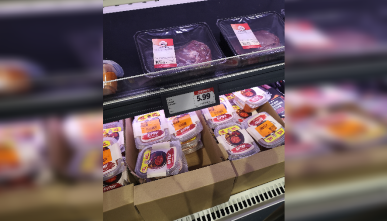 Lidl priznal napako: Na policah mariborske trgovine biftek s pretečenim rokom uporabe