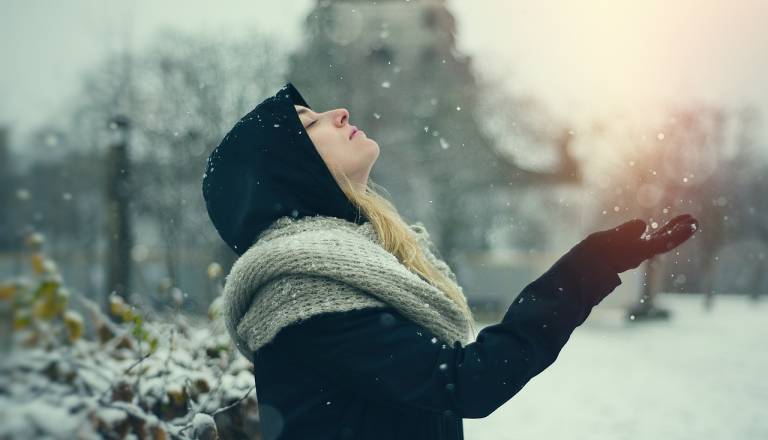 Pred prazniki prihaja zimski preobrat, prihaja sneg 