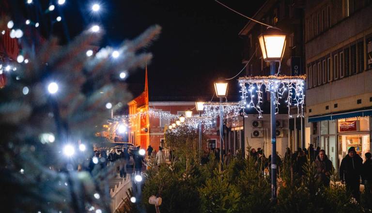 Kam ta konec tedna? Ptuj ponuja bogat praznični program z živimi jaslicami, koncerti in vsebinami za otroke