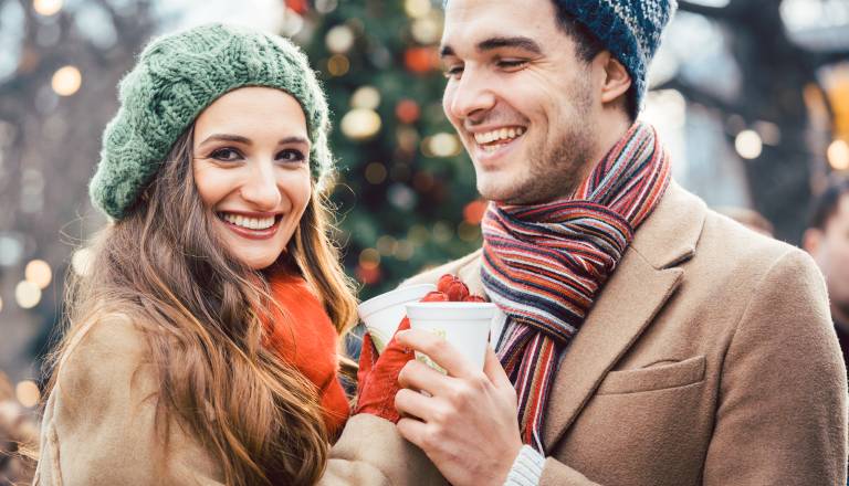 Zvezde na božič spodbujajo umik, toplino in iskrene pogovore