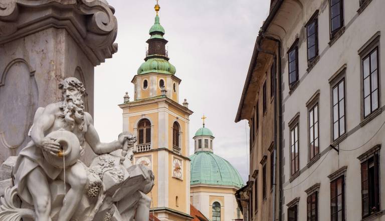 Bo Ljubljana pomagala pri obnovi cerkvenih fasad v središču mesta?