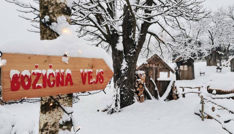 VIDEO: Lončarovski božični film kot praznično sporočilo skupnosti