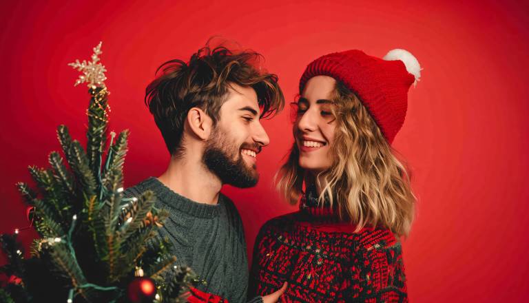 Božične zvezde kličejo po tišini, srčnosti in pristnih pogovorih