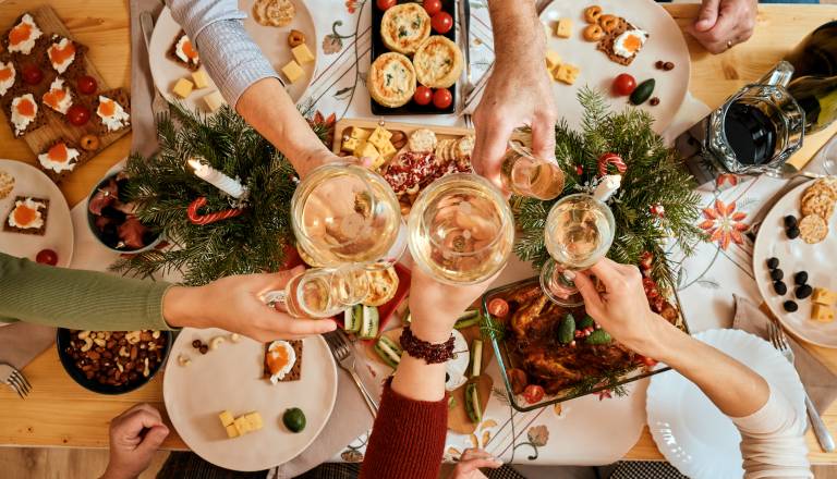 Koliko kalorij ima božično kosilo? Odgovor vas bo (malo) prestrašil