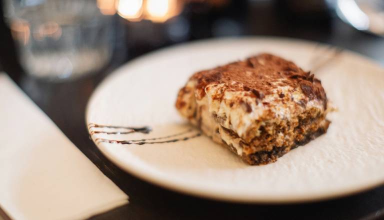 Nimate časa za tiramisu? Ta hitra različica vas bo rešila