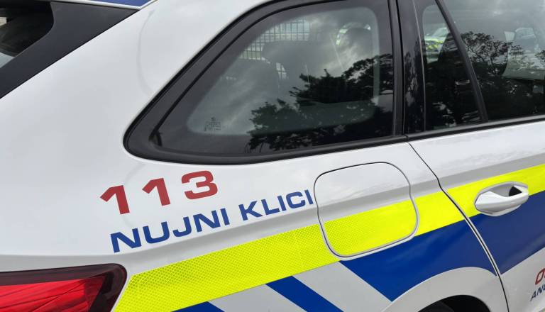 Voznik se ni zmenil za znake policistov, ko so ga končno ujeli, je sledilo presenečenje