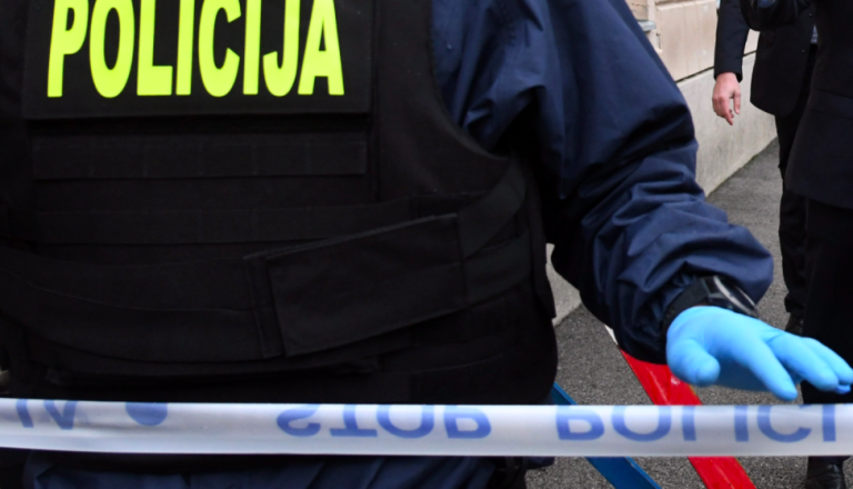 Rop v obmejni trgovini v Kuzmi, policija išče oboroženega storilca