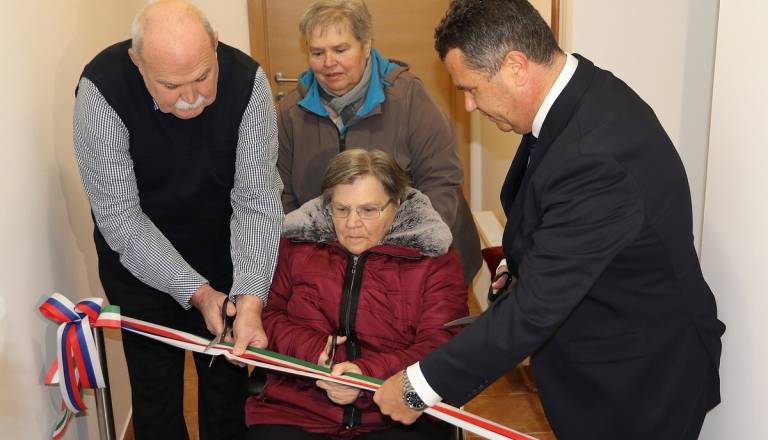 V Lendavi predali v uporabo novo dvigalo in akustični signalizator