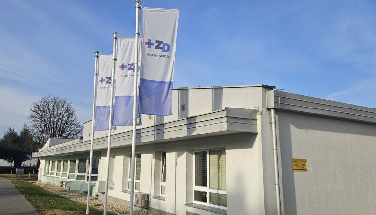 Obložene praznične mize prinesle več prebavnih težav, Pomurci k zdravnikom zaradi driske in bruhanja