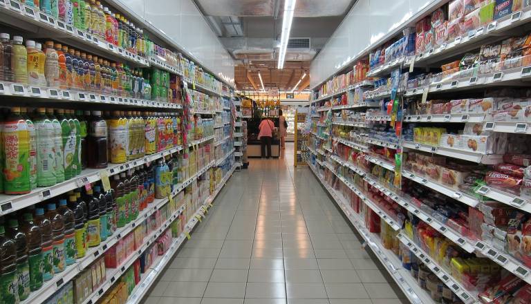 Ob izteku leta spremenjen delovni čas trgovin