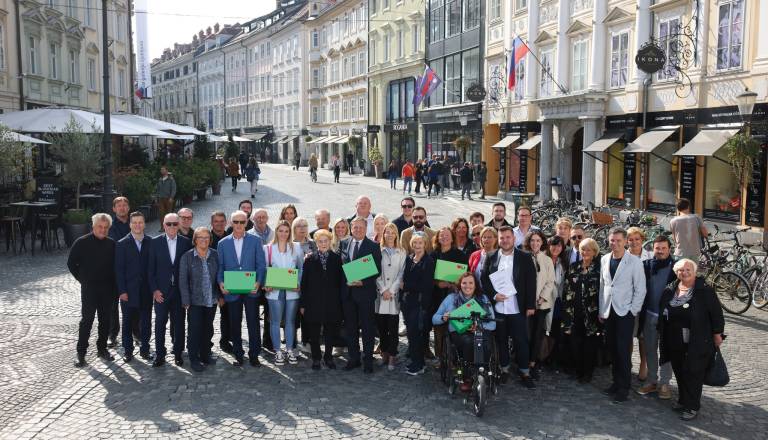 Lista Zorana Jankovića:  Opozicija se vedno znova združi v nasprotovanju (praktično) vsemu, kar predlagata uprava in župan