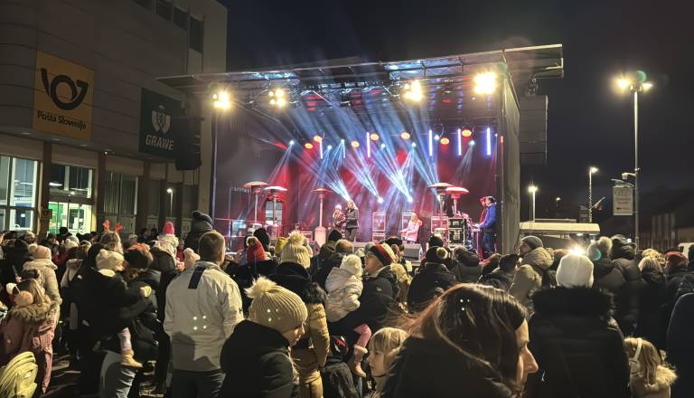 FOTO in VIDEO: Najmlajši v Murski Soboti že 'dočakali' novo leto