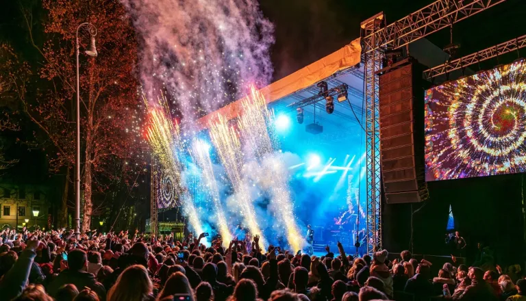 Pestro silvestrovanje na štirih ljubljanskih trgih in popoldanski program za otroke