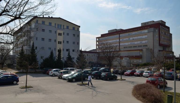 V Splošni bolnišnici Murska Sobota omejitev obiskov