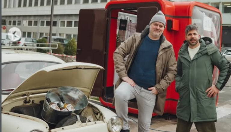 Legendarni Kiosk K67 pred Delovo stolpnico zaživel kot mikro-galerija in pop-up trgovina