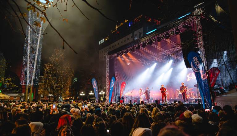 FOTO in VIDEO: Joker Out v Mariboru navdušili predstavnike vseh generacij