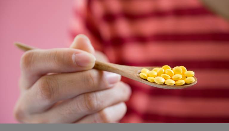 To prehransko dopolnilo vsebuje manj vitaminov, kot je označeno