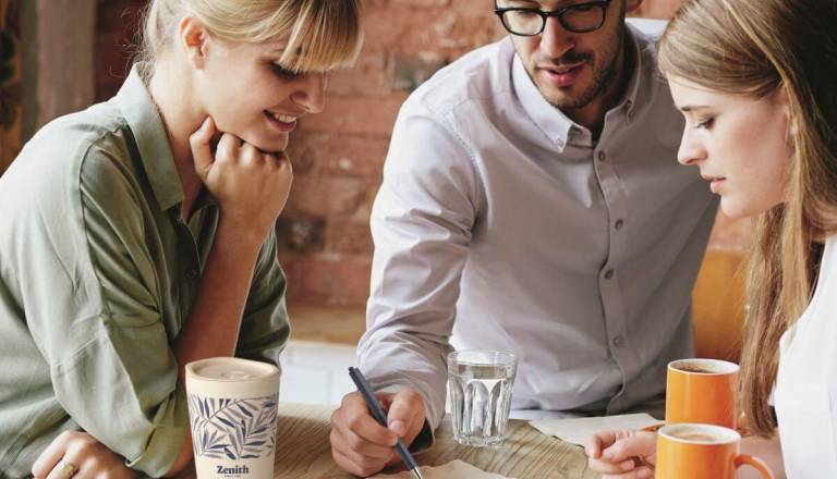 Razlogi, zakaj so poslovna darila eden najučinkovitejših oglaševalskih kanalov