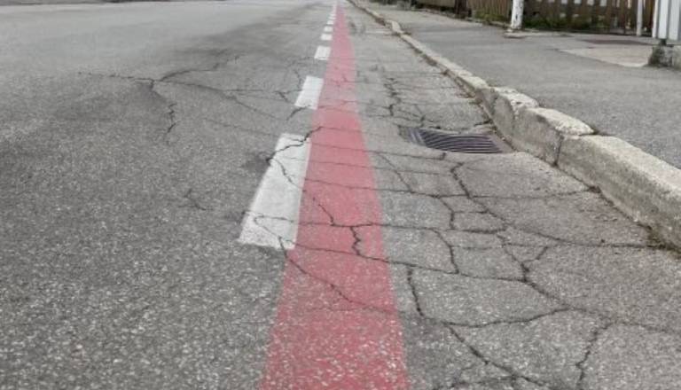 Ulica Galjevica v katastrofalnem stanju: Janković bo cesto do prenove le še »flikal«