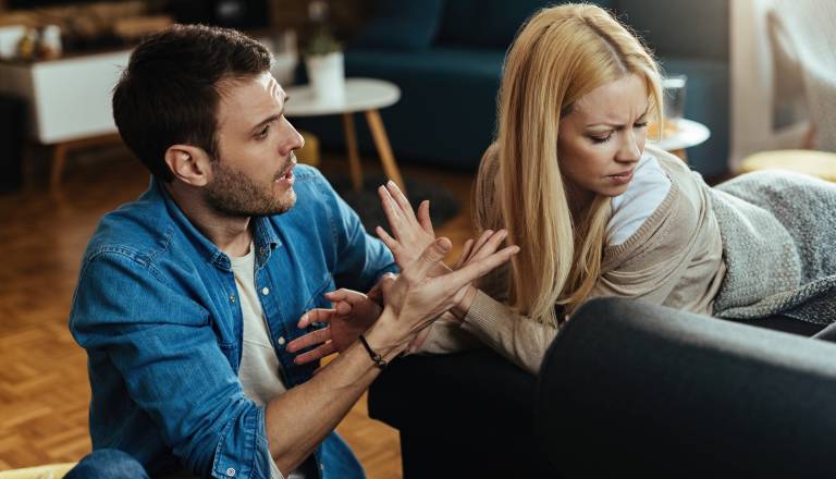 Ali vaš partner kaže znake mejne osebnostne motnje?