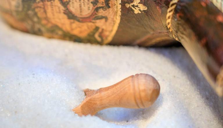 Prekomeren vnos soli ogroža zdravje: Kaj svetujejo strokovnjaki?