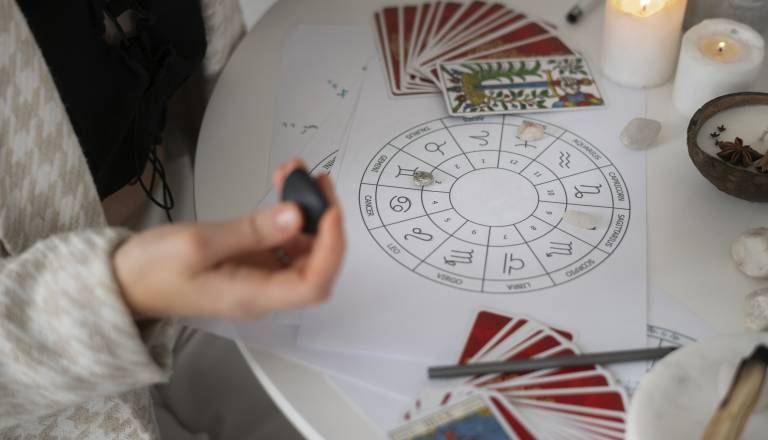 Veliki horoskop razkriva, kaj vam prinaša leto 2026