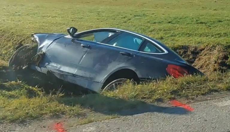 Tragična prometna nesreča v Pesnici, voznik izgubil življenje