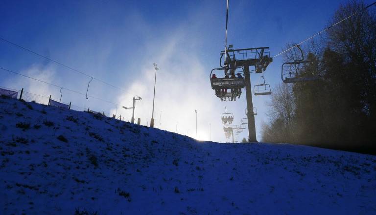 Eksplozija v Crans Montana zahtevala smrtne žrtve in poškodovane