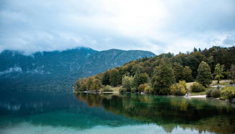 Agatha Christie ostaja zapisana v spomin Bohinja, hotel Bellevue pa propada