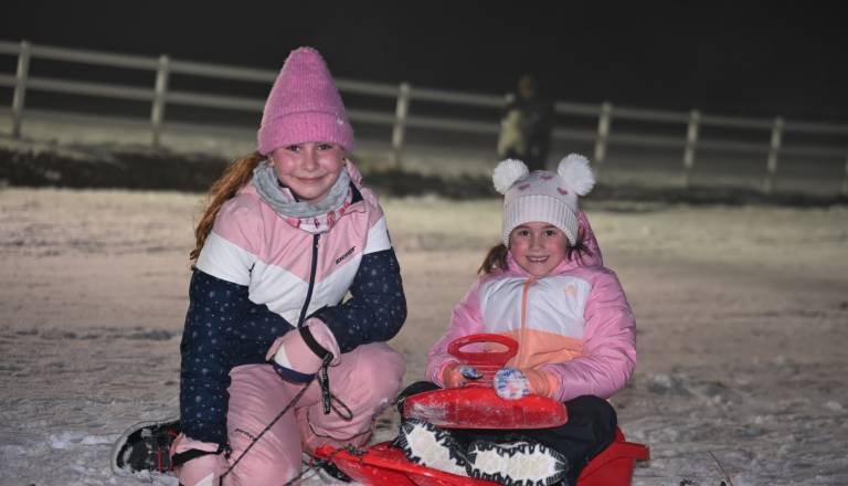 FOTO in VIDEO: Nočno sankanje na Goričkem privabilo številne domačine in obiskovalce