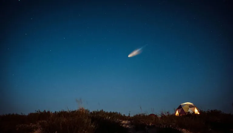 Nemški center za izredne pojave na nebu lani zabeležil rekordno število opažanj NLP