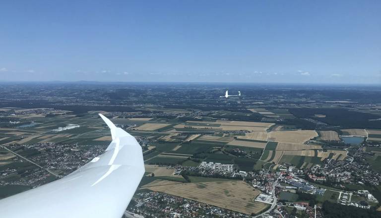 Za manj kot 200 evrov nad Triglav brez mučenja: 25 minut razgleda iz helikopterja!