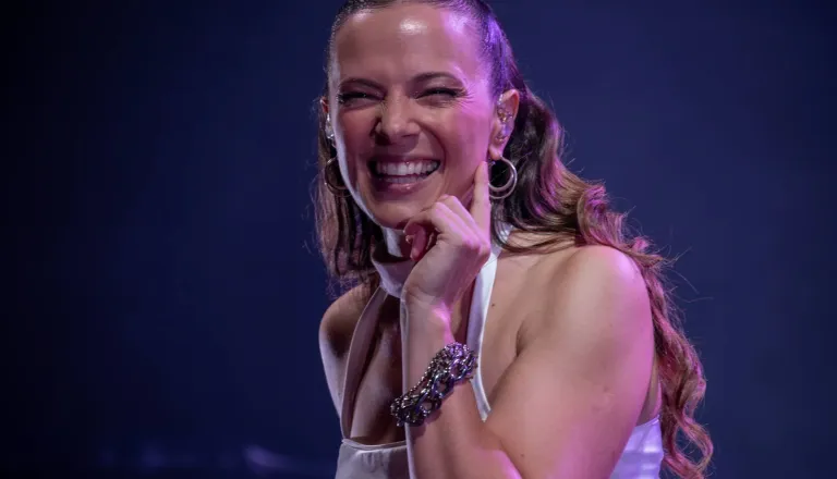 Kam ta konec tedna? V Pomurje prihaja Nina Pušlar