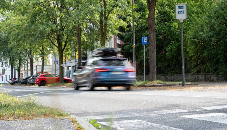 Prehitri vozniki polnijo blagajno: Mariborska občina pričakovala 150 tisoč evrov letno, radar prinesel več kot 200 